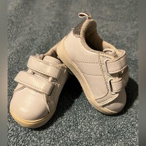 Wonder Nation White Velcro Baby Walkers